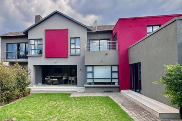 Only Considering Offers Above R6 500 000.00

6-Bedroom Double-Story House in Prestigious Midstream Estate for sale.

Discover your ...