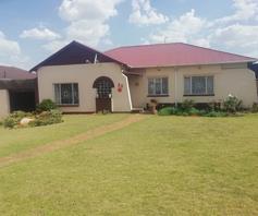 House for sale in Selection Park