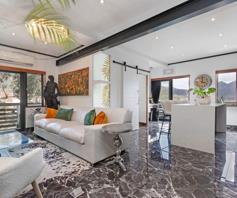 Apartment / Flat for sale in Hout Bay Central