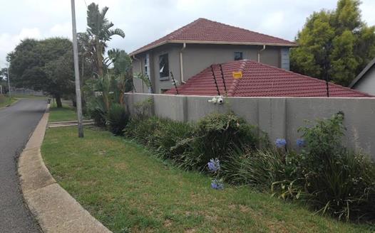 4 Bedroom House for sale in Waterkloof Glen