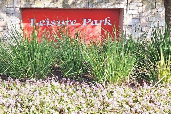 This stand offers you the opportunity to own property in a secure estate. Leisure Park ...