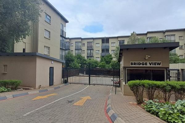 Positioned in the vibrant and ever-popular Braamfontein precinct, this well-designed ...