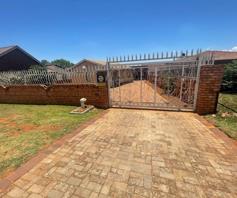 House for sale in Lenasia Ext 10