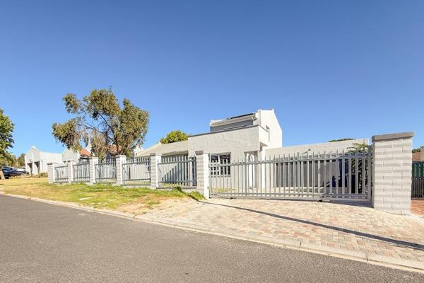 Newly Renovated Home in Goedmoed, Durbanville - Walk-through video available ...