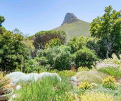 House for sale in Camps Bay