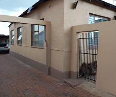 House for sale in Rosettenville