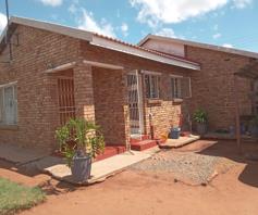 House for sale in Mmabatho Unit 14