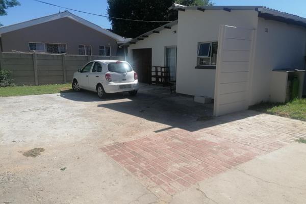 Garden apartment in safe and good area. Very private. I have 2 big dogs, Rottweiler and ...