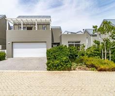 House for sale in Somerset Lakes