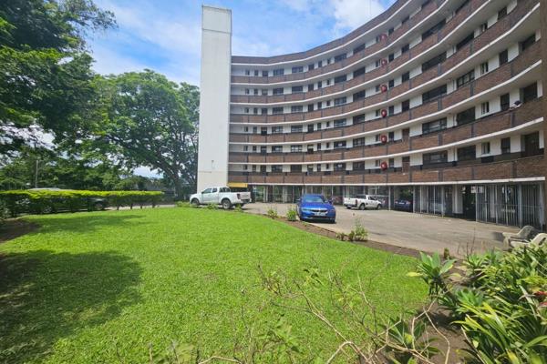 This stunning 2 Bedroom 1 Bathroom apartment in Pinetown KZN is new to the market!
This ...