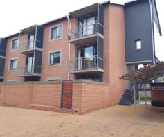 Apartment / Flat for sale in Kameeldrift East