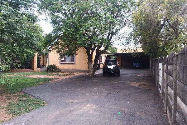 Three Bedrooms, 3 Flatlet Lambton Germiston House 

Property Features 3 Spacious Bedrooms With Built In Wardrobes 

Master Bedroom ...