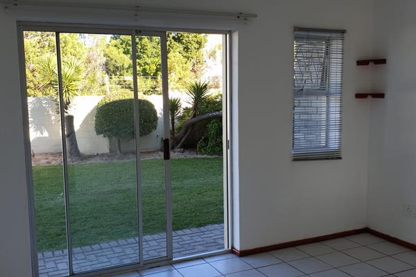 1 Bed Flat to Rent, Bloubergsands. Avail. 1Feb.R8300. 
Ground Floor 1-bedroom and ...