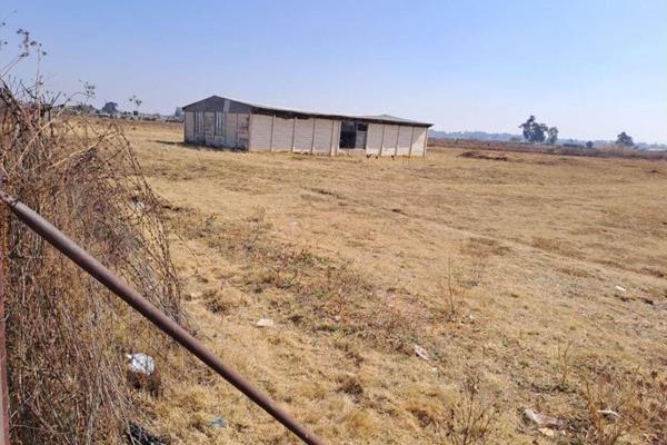 Agricultural Vacant Land in Putfontein, Benoni!

Discover this exceptional 31,130m&#178; vacant land, boasting:

- Zoning: ...