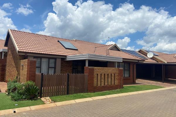 RETIRE at 458, ELDORAIGNE RETIREMENT ESTATE
Luxurious Retirement Living awaits you.  Why not join our vibrant retirement community right now.  
Calling all Investors or buyers out there, this spacious 2-bedroom townhouse simplex ...