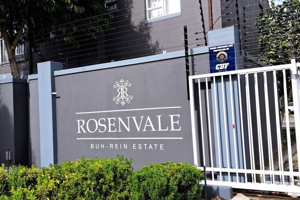 This 2 bedroom apartment is situated on the 2nd floor in Rosenvale gated complex in ...