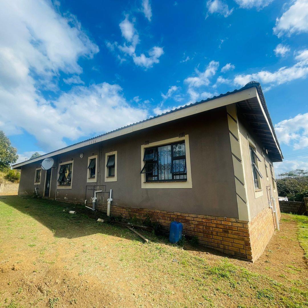 4 Bedroom House for sale in Mtubatuba Rural - P24-114584465
