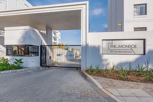 Discover modern urban living in this sophisticated 2-bedroom, 2-bathroom apartment located in The Monroe, one of Rosebank’s most ...