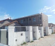 House for sale in Khaya