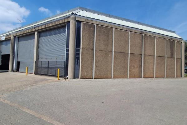 A spacious 730 m&#178; warehouse, factory, or storage facility is available for rent in ...