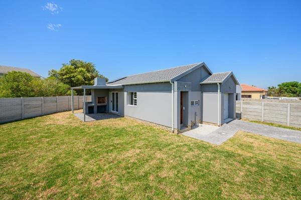 3 beds, 2 bath, Kitchen and open dining and living space. undercover Braai area with large garden space. single garage, access to via ...