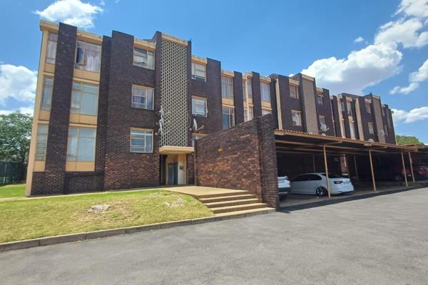 Situated in the heart of South Crest,  this spacious apartment has everything you ...