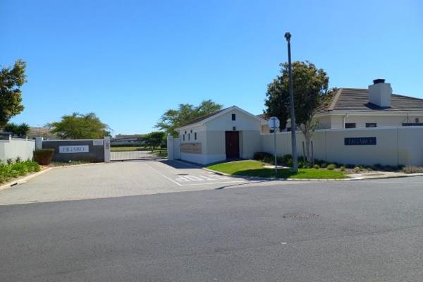 This beautiful &amp; spacious family home is situated in the very secure Figaro Estate in Sonkring, Brackenfell South and offers an ...