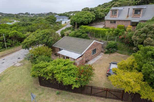 Exclusive Mandate. Located across the road from the Royal Port Alfred Golf Course and ...