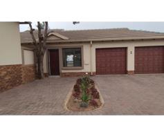 Townhouse for sale in Valley View Estate