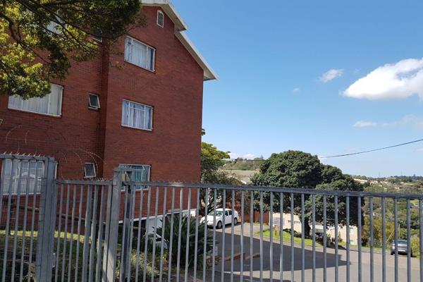 JAZMAX PINETOWN presents this 1 bedroom apartment with bathroom, kitchen and lounge
Balcony
1 undercover parking plus visitors ...