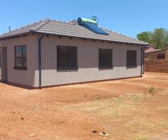 House for sale in Soshanguve VV