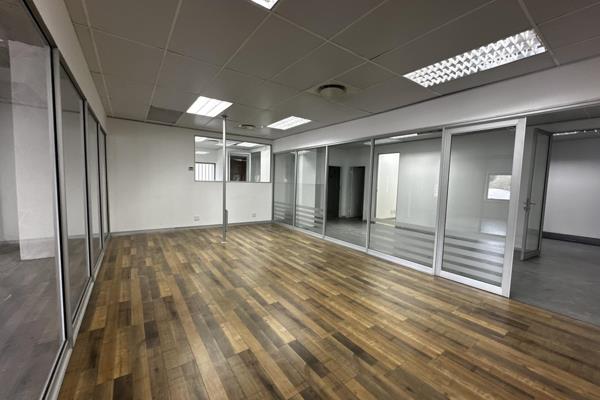 Stunning 312m&#178; Fitted Office Space in Menlyn Square Office Park

Discover an ...