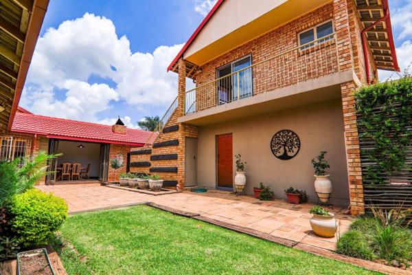 Nestled within an intimate gated community of only six properties in the heart of Eldoraigne, this immaculate and modern home is a rare ...