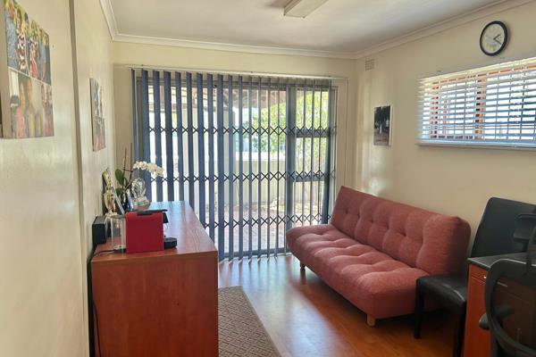 Are you looking for a versatile and fully-furnished office space in the heart of Grassy Park? Look no further!

Details of the Office ...