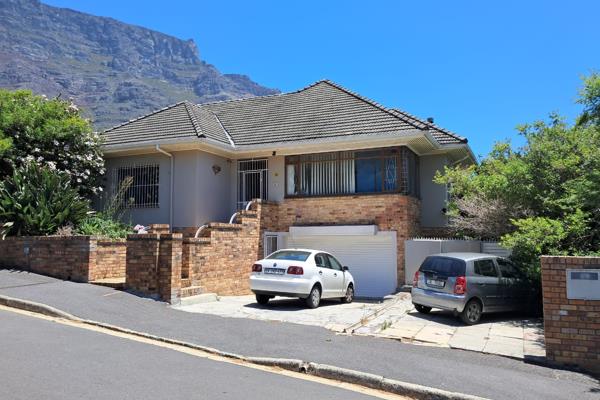 Stunning Family Home in Vredehoek with Expansive Garden
5-Bedroom Unfurnished House for Rent

This beautifully restored home in the ...