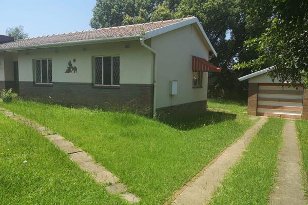 Rental property available immediately situated in Pelham consisting of 3 bedrooms, 1 bathroom with separate toilet, open plan lounge ...