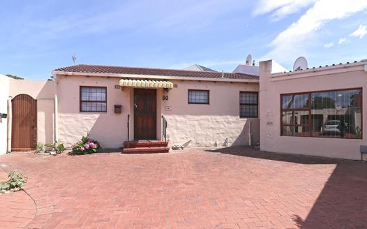 2 Bedroom House for sale in Edgemead