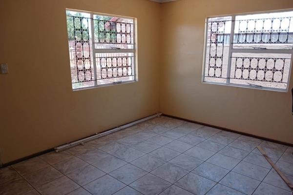 &quot;Modern 3-Bed Home in Mmabatho Unit 15 for Rent Immediately&quot;

The property features an open plan lounge and a gorgeous ...