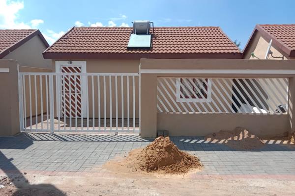 Rdp house for Rental 
Palmridge ext 9
Two bedrooms, bathroom, and open plan kitchen and dining room 
NB: There&#39;s 3 outside rooms ...