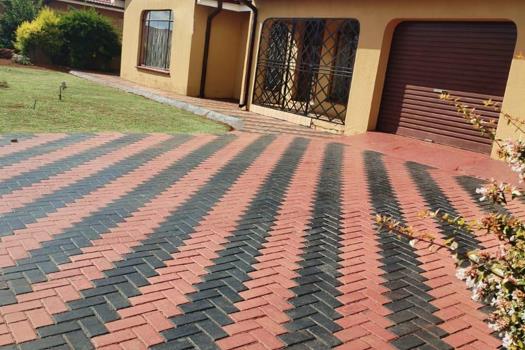 4 Bedroom House for sale in Sebokeng Zone 14