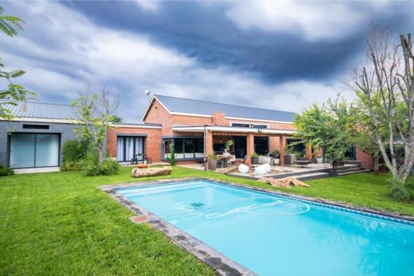 This modern home and Airbnb for sale is situated within a very sought after country estate in Pretoria East.
The entire home is built ...