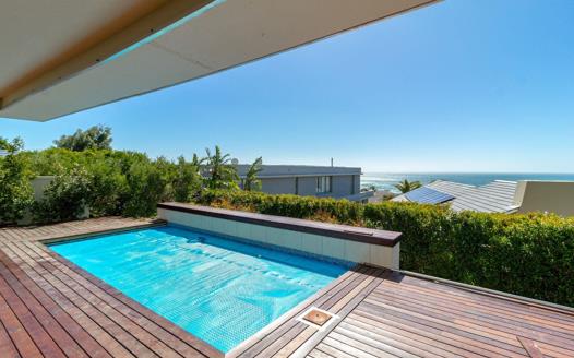 4 Bedroom Apartment / Flat for sale in Camps Bay