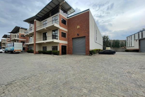 This versatile 650m2 industrial property in Halfway House, Midrand, offers a ...