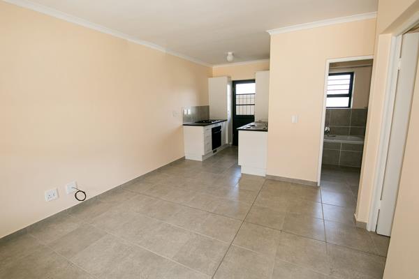 Parkhill Place is nestled in the heart of the West Coast of Cape Town, and only 6km from ...