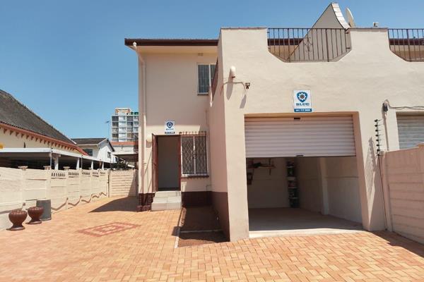 Dormehl Phalane Glenwood presents a three-bedroom townhouse in Essenwood. This property is newly renovated. It comprises three ...