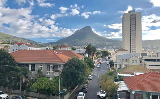 2 Bedroom Apartment / Flat for sale in Vredehoek