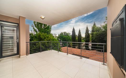 2 Bedroom Apartment / Flat for sale in Rosebank