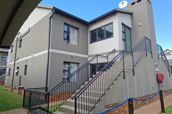 This is a modern 3 bedroom, 2 bathroom upstairs unit. The living area is open-plan with stacker doors leading to a built-in-braai.  The ...