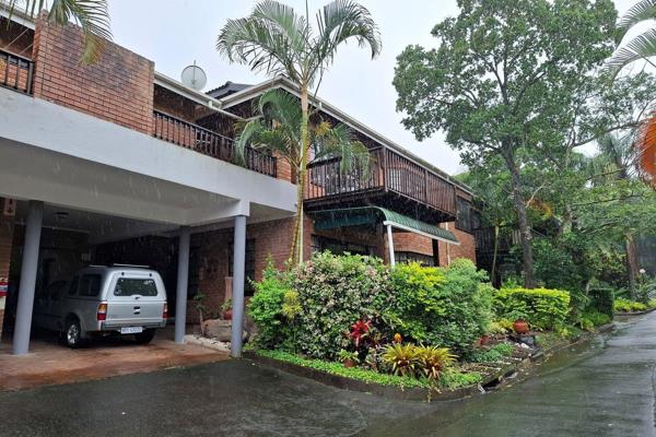 Welcome to a charming residential oasis, now available for sale and perfectly poised in the vibrant locale of Margate, KwaZulu Natal. ...