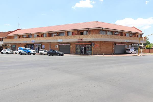 This centrally located commercial property offers the following:

*1 Large open space
*1 Office
*1 Staff bathroom
*Staff ...